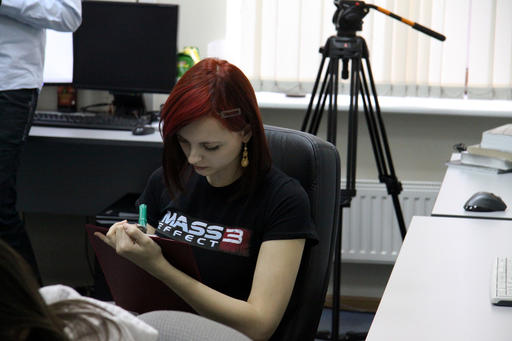 Miss Gamer - Одна из радостей путешествия — это возможность посетить новые города и познакомится с новыми людьми.» Ч. Хан. /Дневник Мисс Геймер/